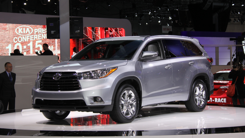 Illustration for article titled Toyota Has A Secret Way To Lure Small Children Into The 2014 Highlander